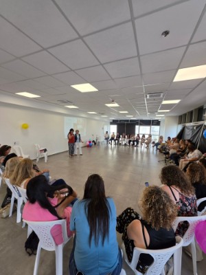 מפגש יום הולדת שנתיים לקבוצה והרמת כוסית לשנה החדשה