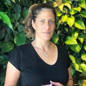 נעמה שבת יונגר