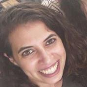אביחיל מטפלת בתטא הילינג
