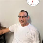 שחר ישראלי מנחה ומטפל NLP