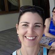 סיון אפלבום מגשרת ועו"ד. בשביל הגישור