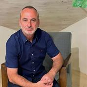 אברהם דגן - פסיכותרפיסט ומטפל רגשי