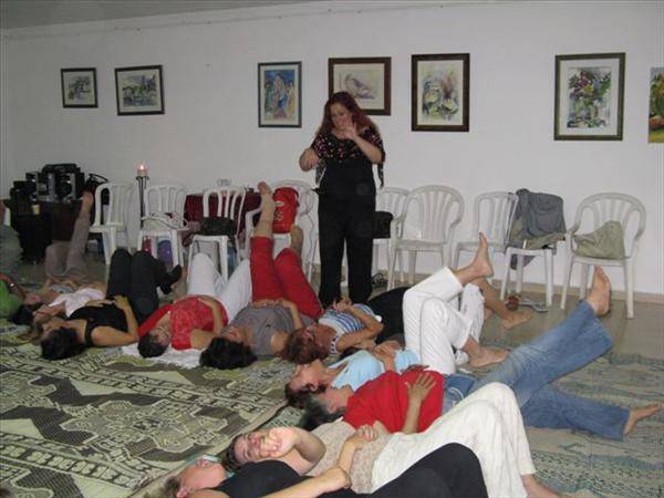 תמונות מסדנת צחוק בביז