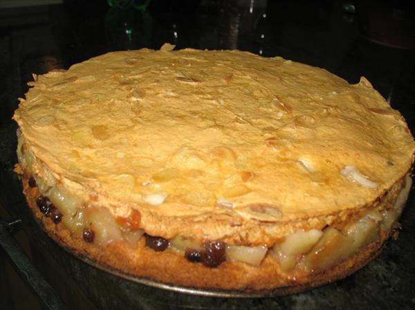 עוגת תפוחים בקלבדוס