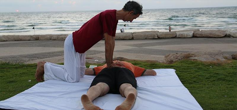 טיפול שיאצו