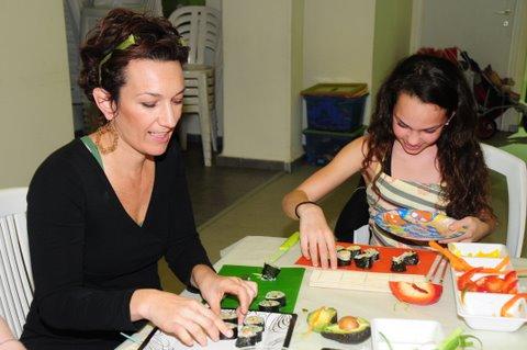 סדנת סושי הורים וילדים "סושי כיף משפחתי"