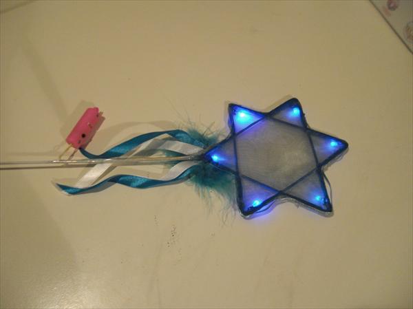 100 שרביטים מהבהבים ב300 ש"ח