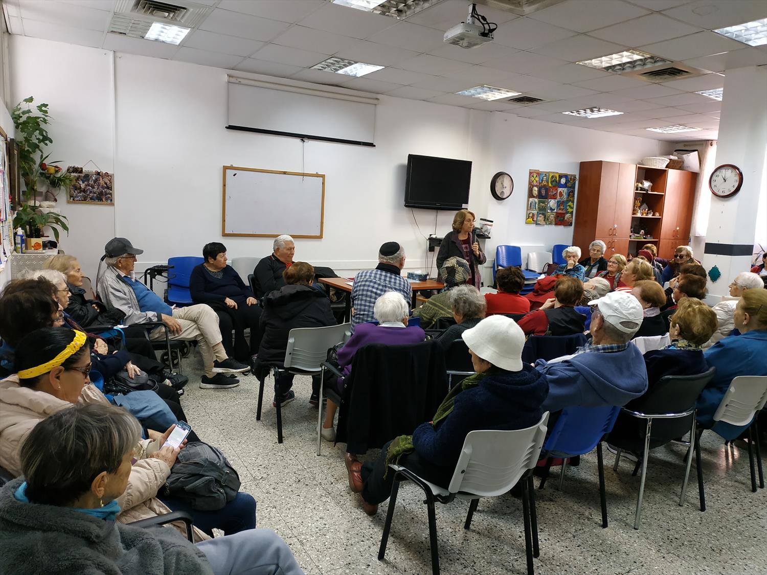 הרצאה לגיל השלישי בנושא תזונה ובריאות