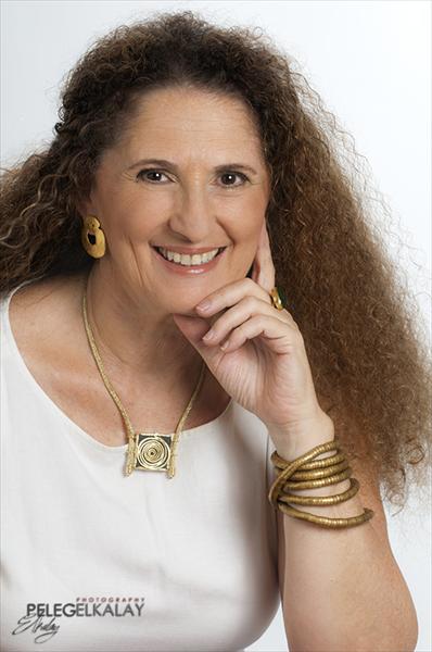 שבע שחם - מרפאה בעזרת קריסטלים