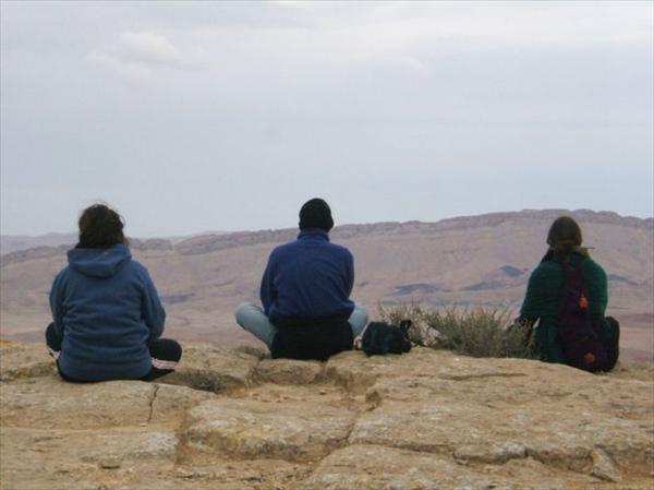 בארץ המכתשים