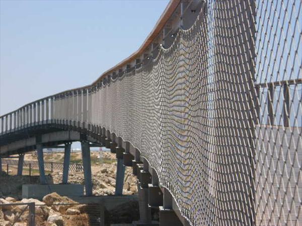 מילואת מעקות רשת בגשר רידינג