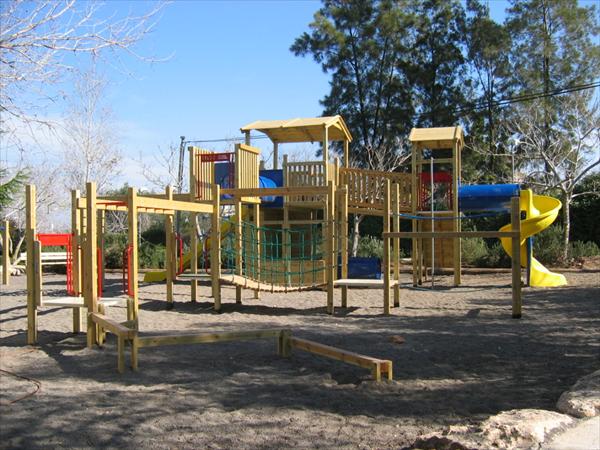 תכנון גן משחקים לגילאי גן ובי"ס יסודי, בשכניה