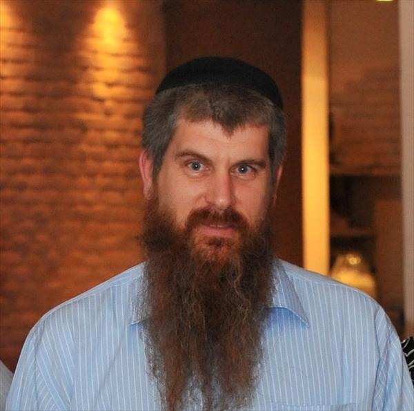 שיחה להתנעת תהליך. בעלות 250 ש"ח לשעה.
