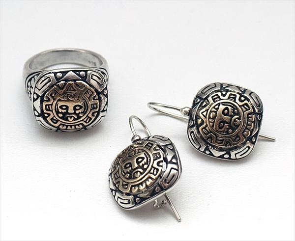 *Aztec* set
