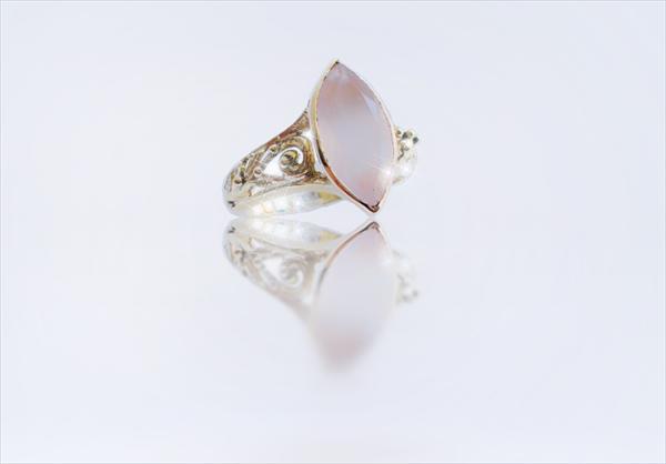 Rose quartz *Marquisa* ring