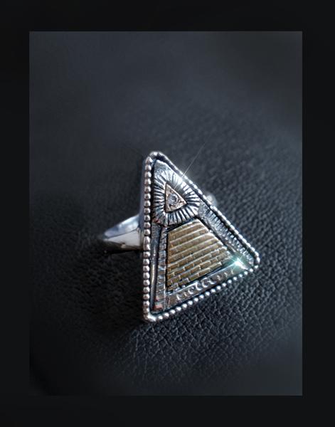 Novus ordo seclorum* ring