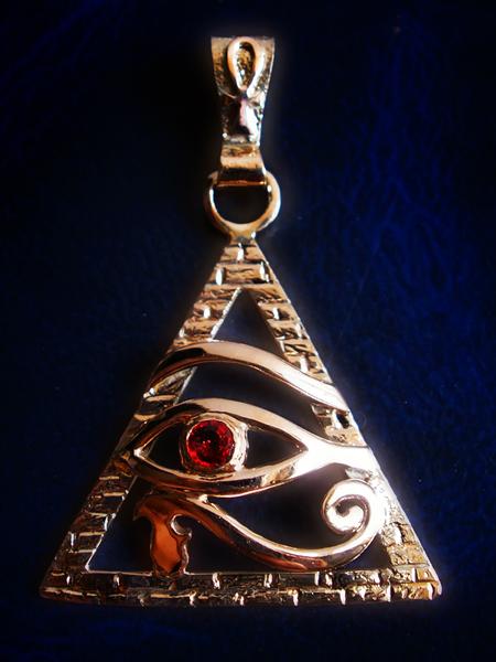 *Eye of Horus* pendant