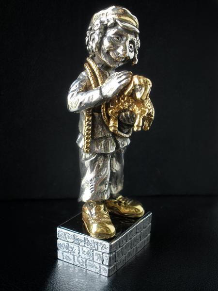 *David Swain* judaica silver statuette