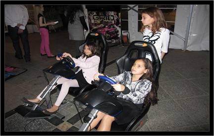 סימולאטורים ועמדות מולטי מדיה