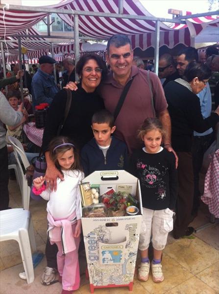 זכיה במקום הראשון בתחרות החמוצים