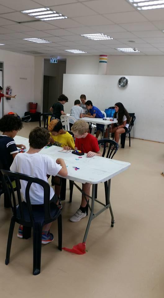 חוג משחקי חשיבה בקייטנות