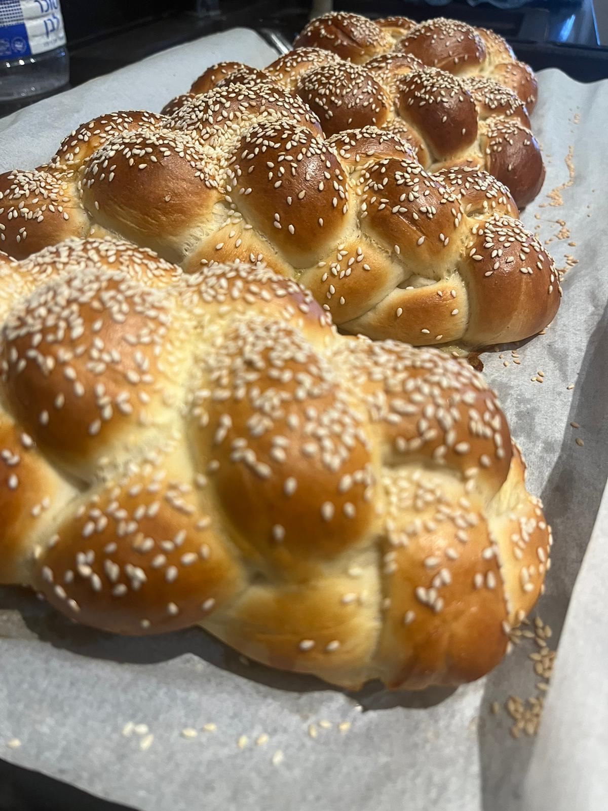 חלות אפויות