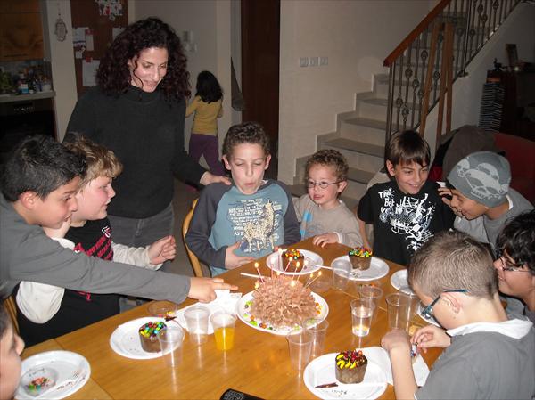 הפעלות יום הולדת