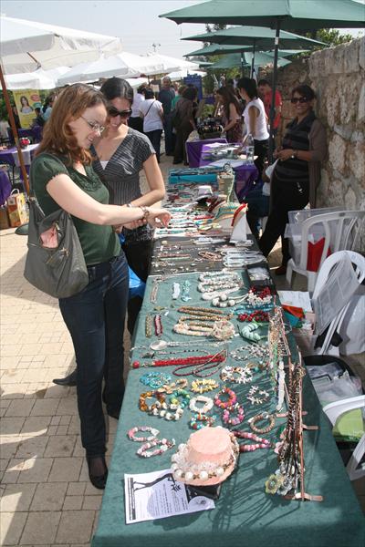 ירידי איריס לביא