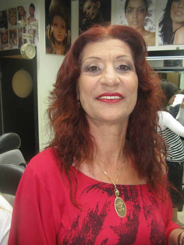 איפור לעור מתבגר