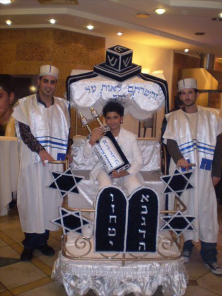 כניסת קודש(מעמד הר סיני על כרכרה)