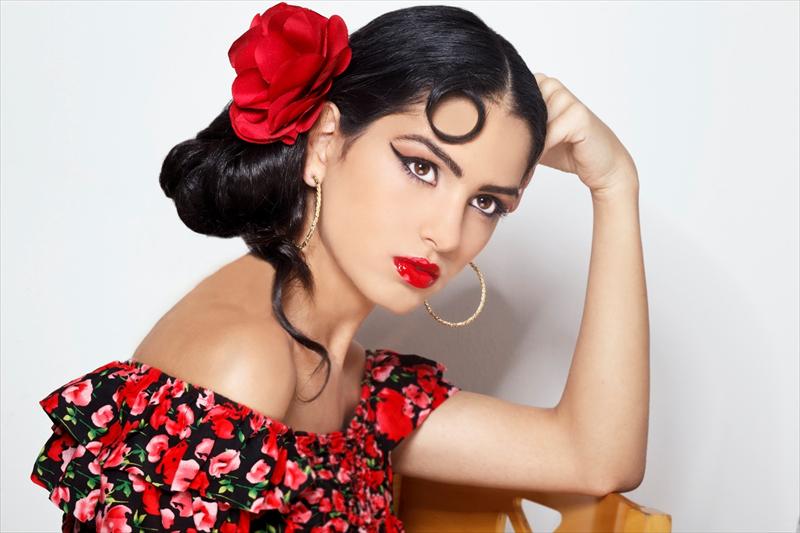 איפור ותסרוקת - אופנה