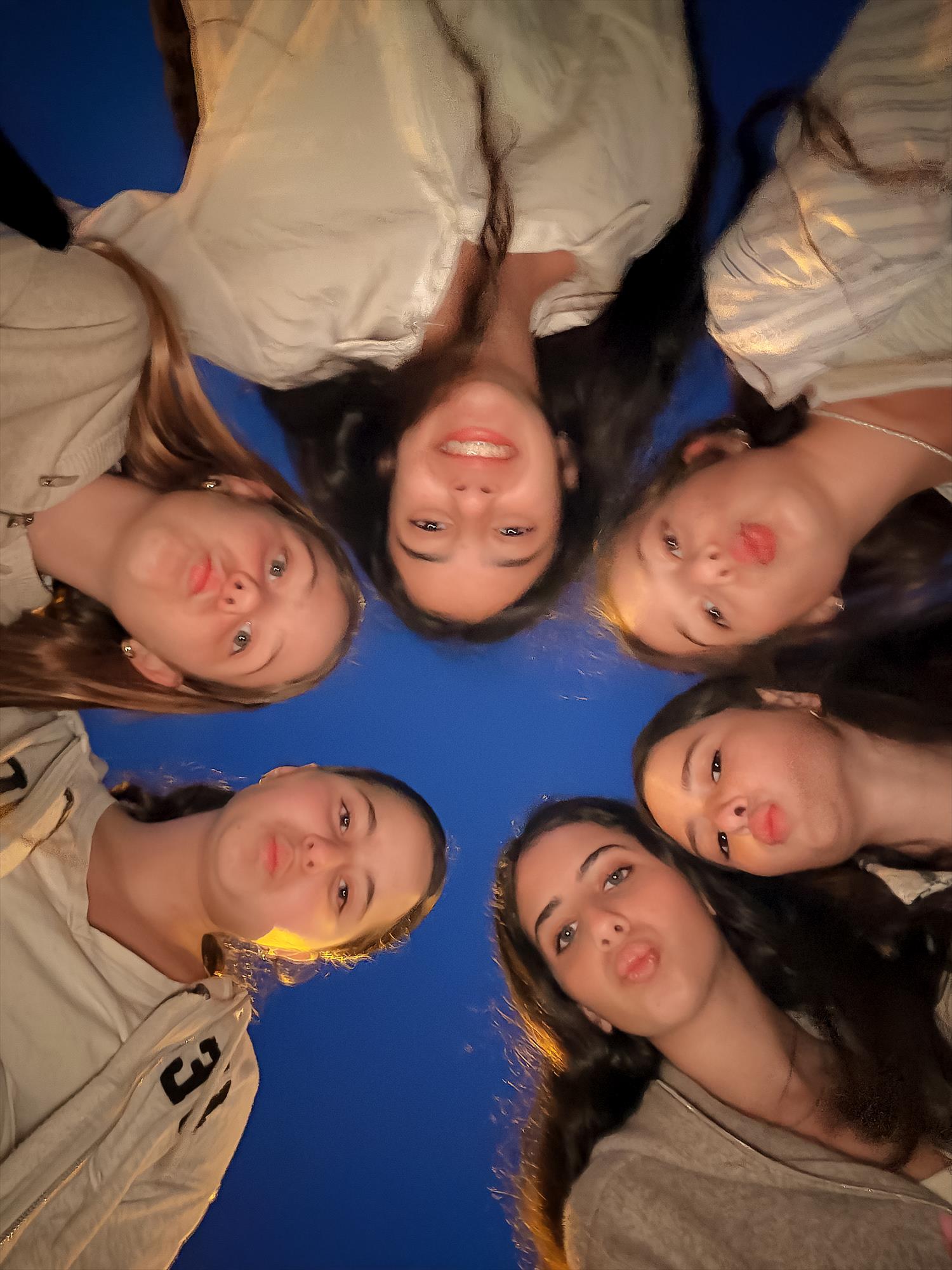קליק בת מצווה - סדנת צילום בנייד