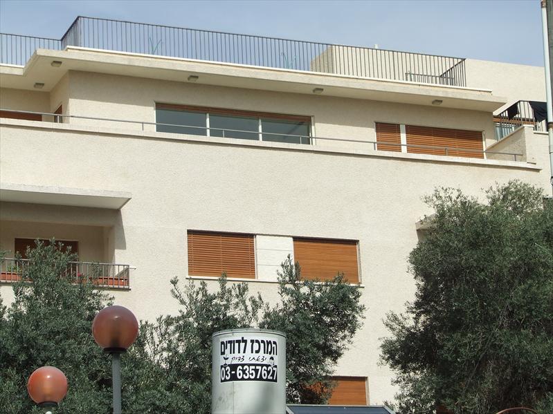 תריסי גלילה מעץ