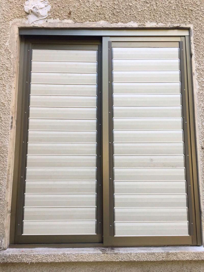 תריסים