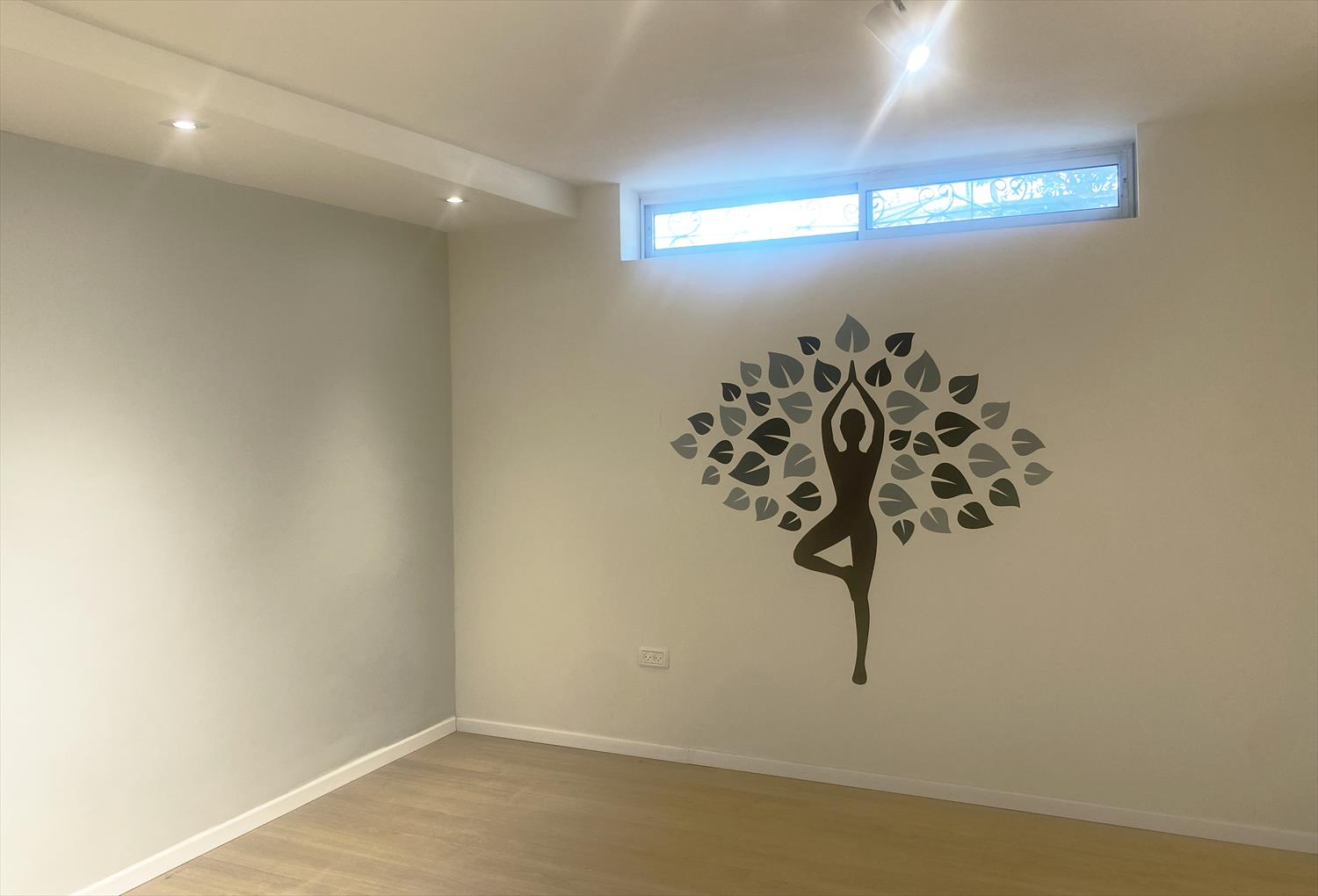 עיצוב פנים לסטודיו ליוגה ברעננה של ד"ר רונית כהן