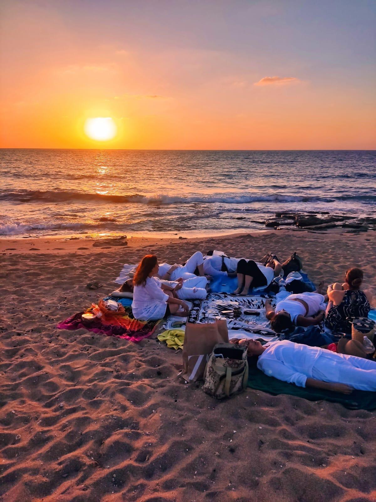 סדנא בחוף הים לשחרור חסמים ועכבות ולהגשמת משאלות