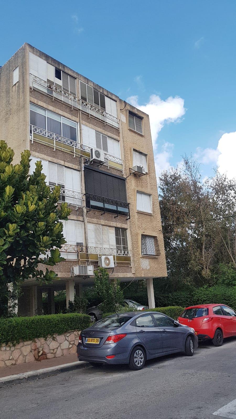 נמכרה דירת 4 חדרים ב ארז 6 חולון