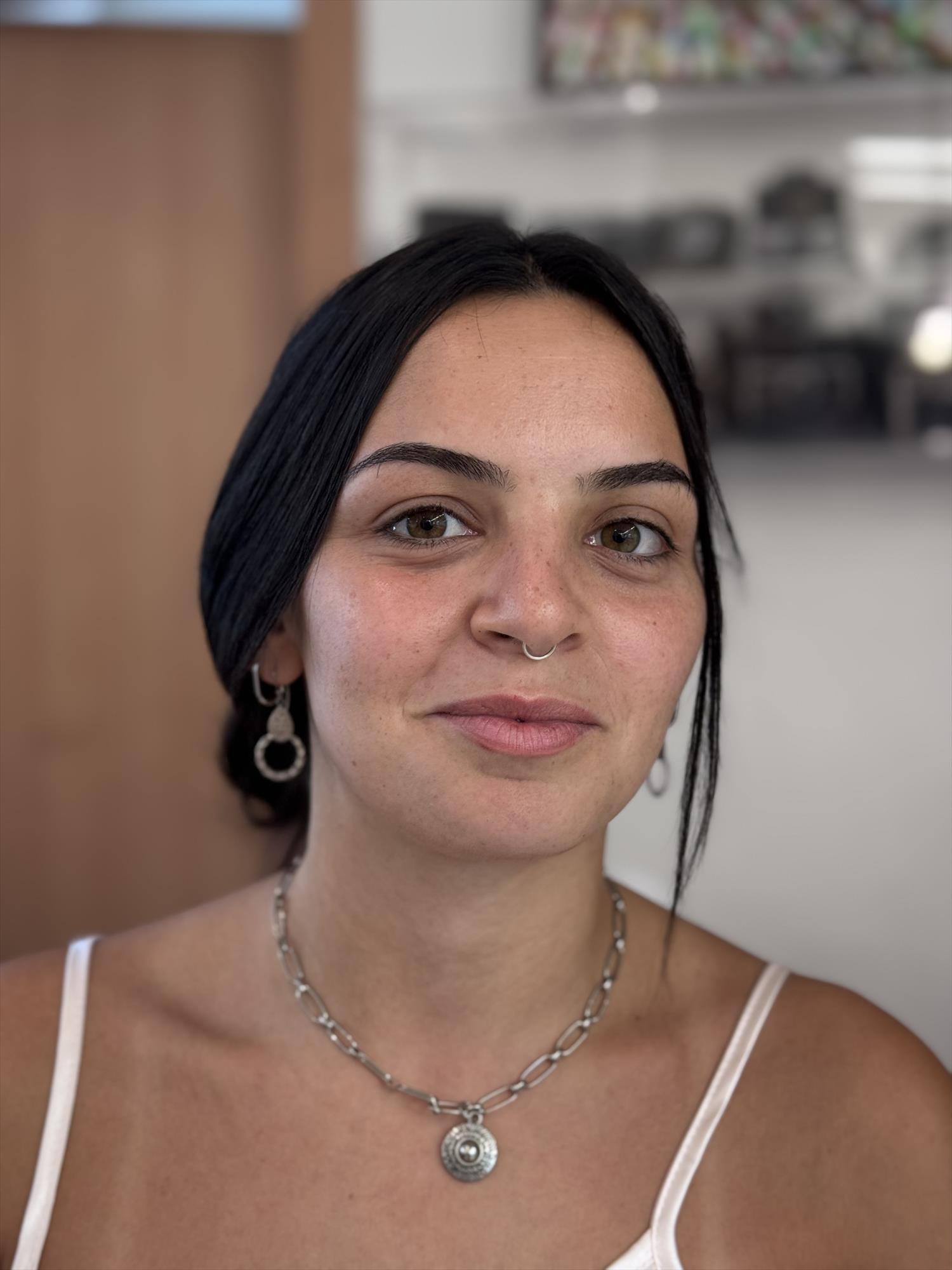 לפני ואחרי איפור טבעי משודרג - שרון חנן סטייליסטית ומאפרת