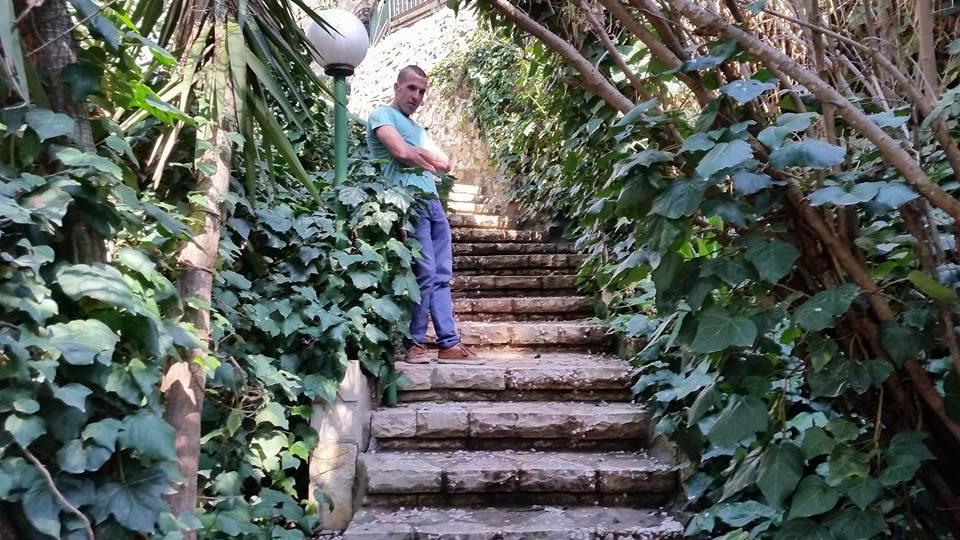 עין כרם שכונה ירושלמית בירושלים פארקים גנים אסף הניגסברג טיול לירושלים הפארקים ירושלים jerusalem