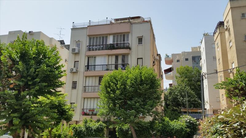 דופלקס בשכונת גן נחום רחוב חנקין 11 בראשון לציון