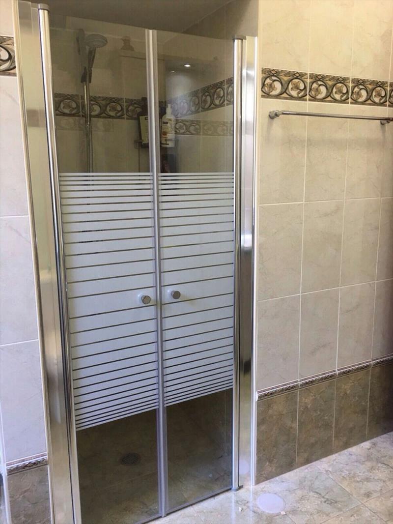 מקלחונים