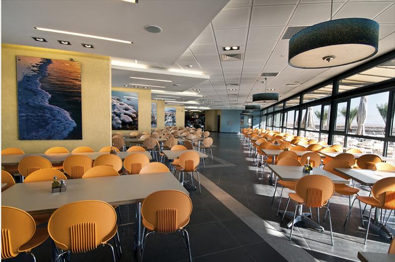 מסעדת חוף קליה -ים המלח