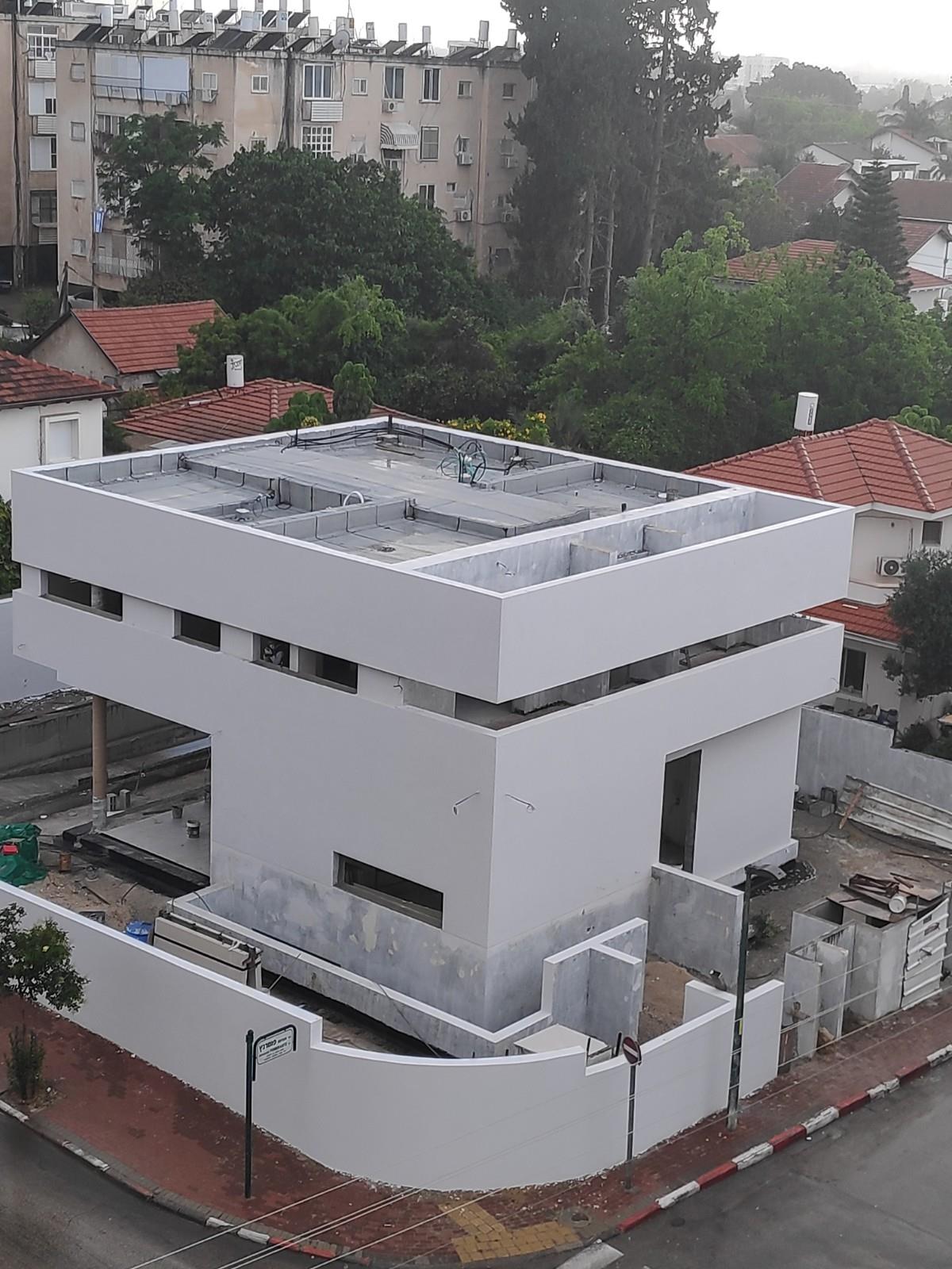 פיקוח צמוד קרקע