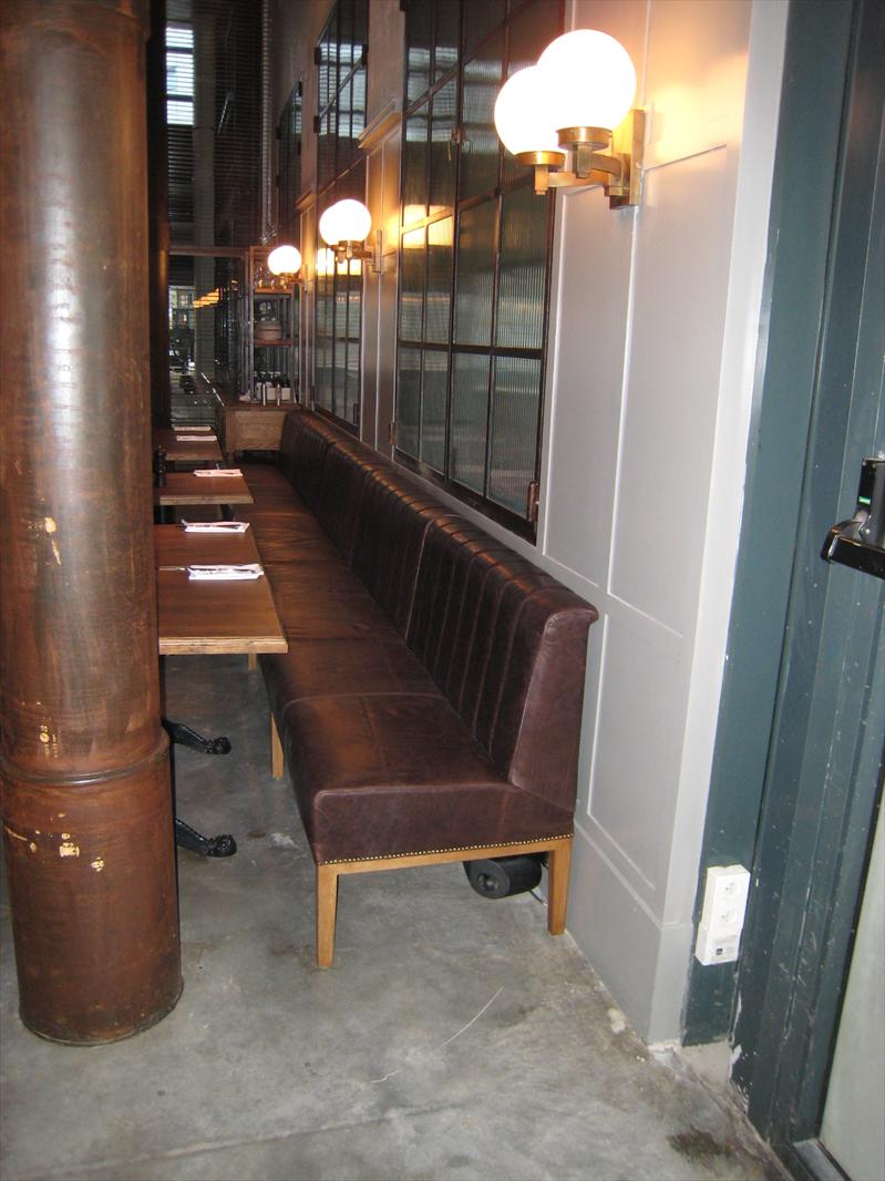 PUB