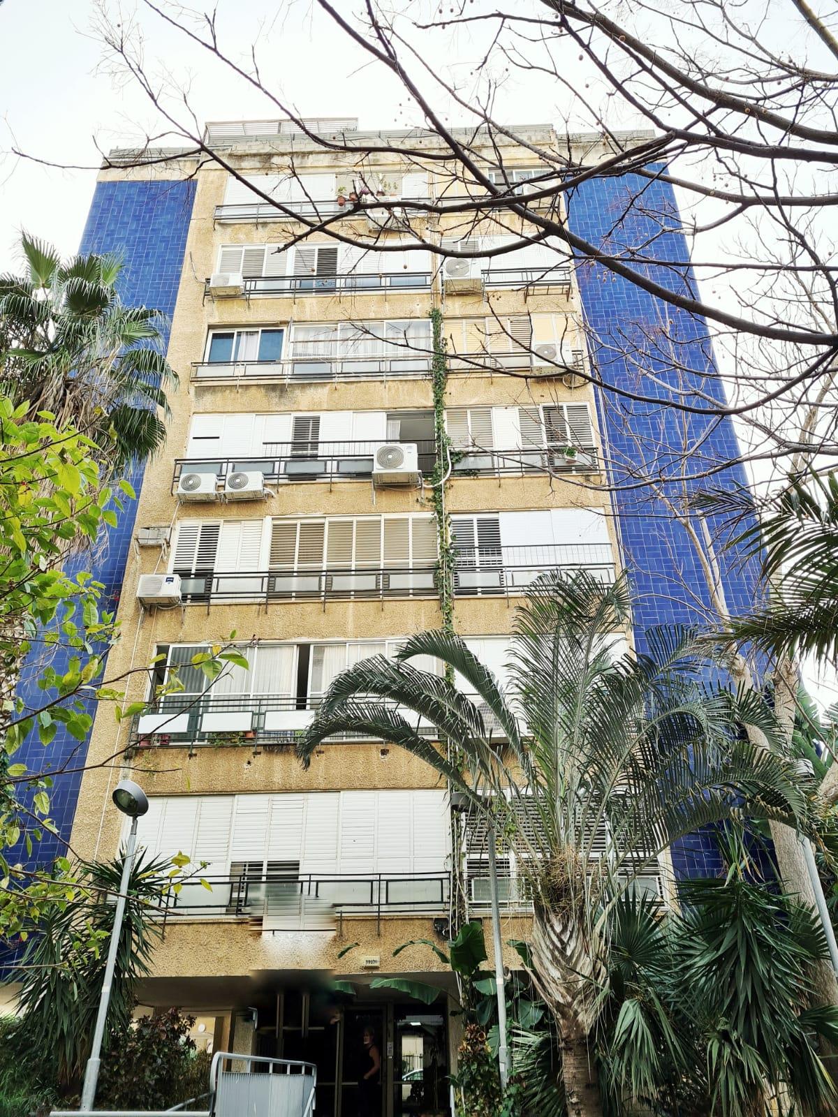 המכרה דירת 3 חדרים ברחוב וולפסון 52 בראשון לציון