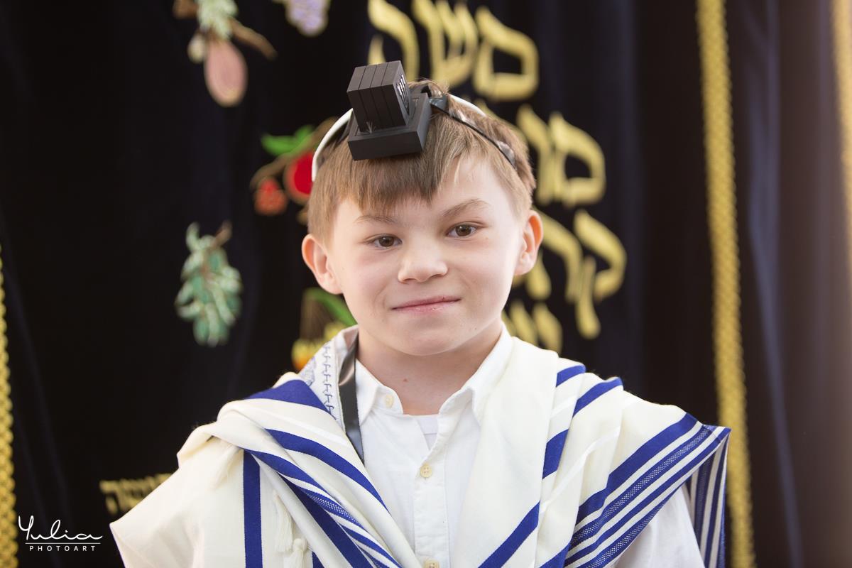 העליה לתורה של אלון