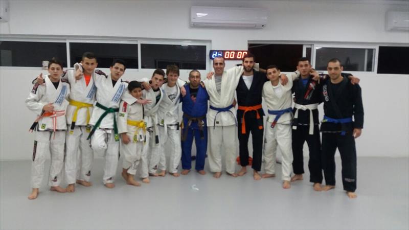 ג'יוג'יטסו ברזילאי (BJJ) קבוצת מתקדמים