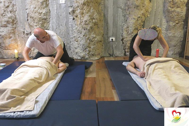 סדנת עיסוי בשמנים לזוגות