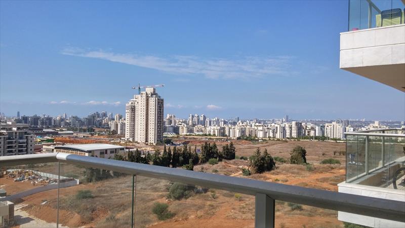 דירה חדשה לגמרי, להשכרה בגני תקווה