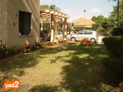 בית מפלס אחד מגרש 750 מ"ר במושב עולש